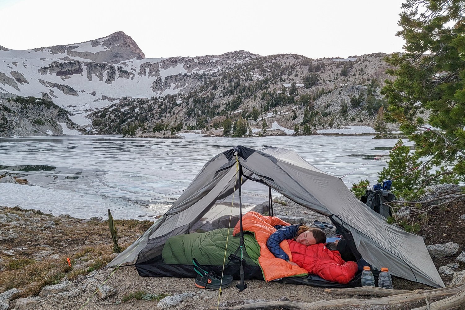 10 Best Backpacking Quilts of 2022 — CleverHiker | Backpacking